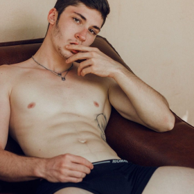 Raul Leona